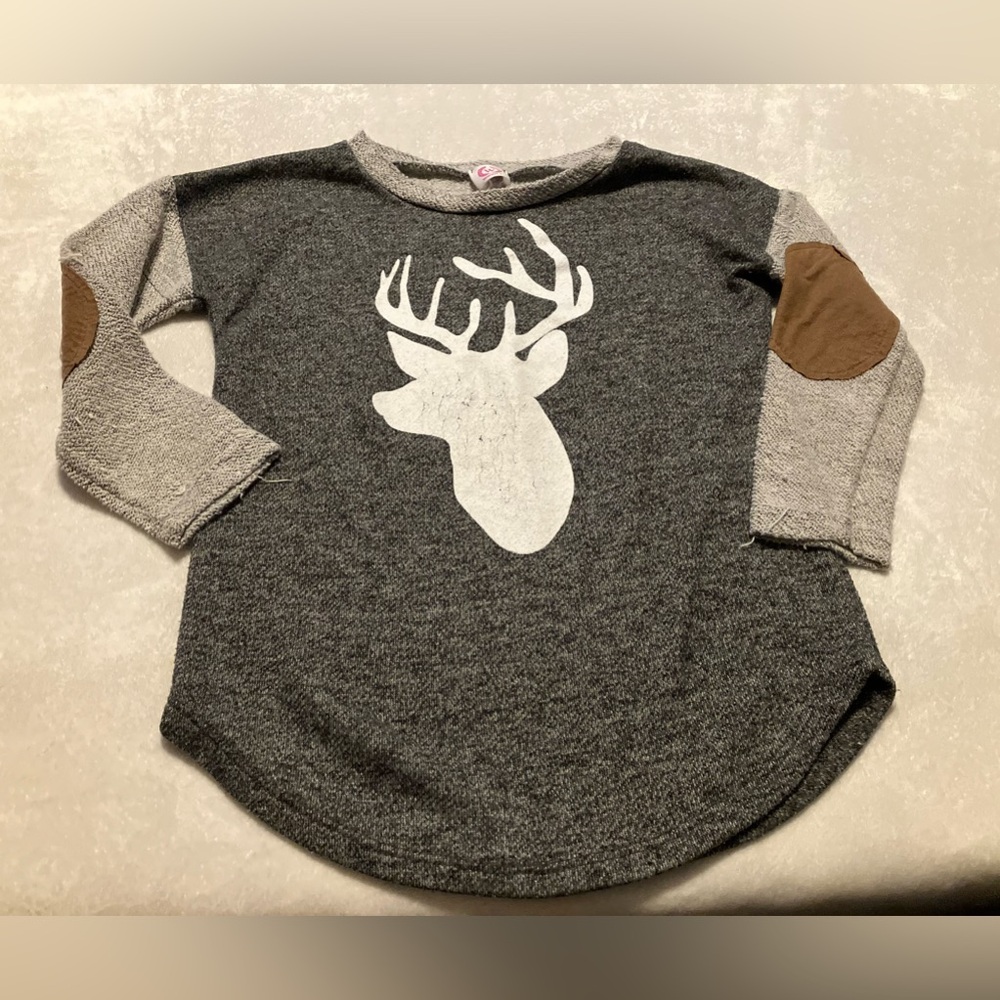 *last chance* Long sleeve deer shirt
